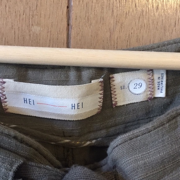 Khaki cotton shorts from anthropologie - Picture 4 of 4